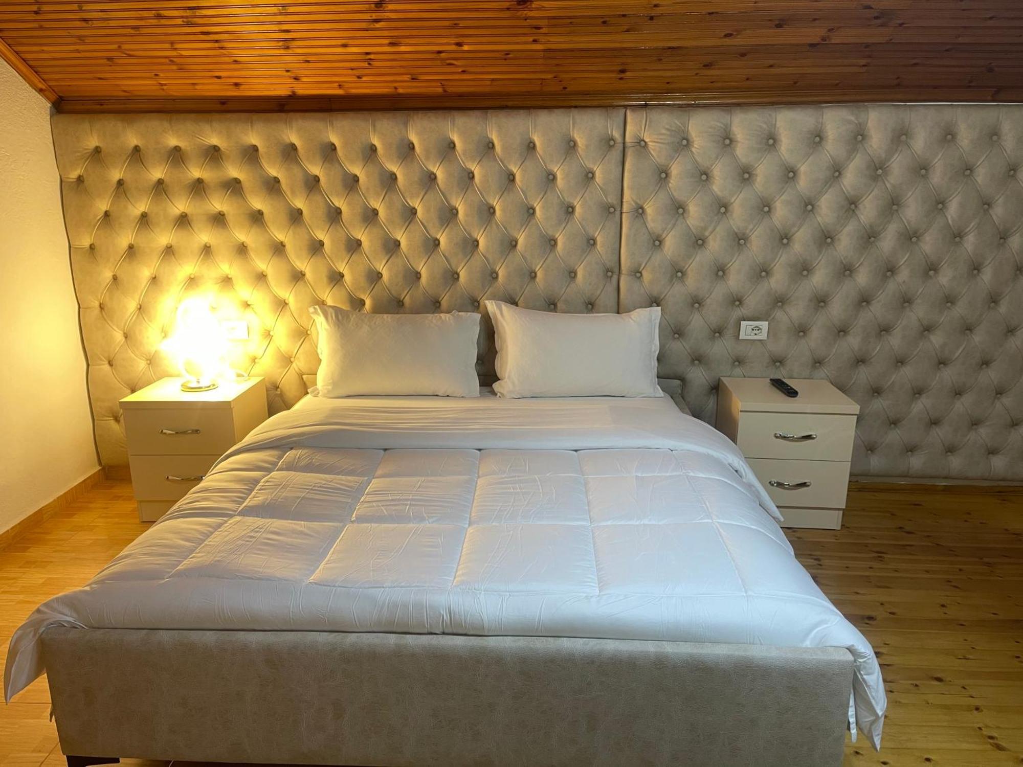 Four Generation Hotel Široka Kültér fotó